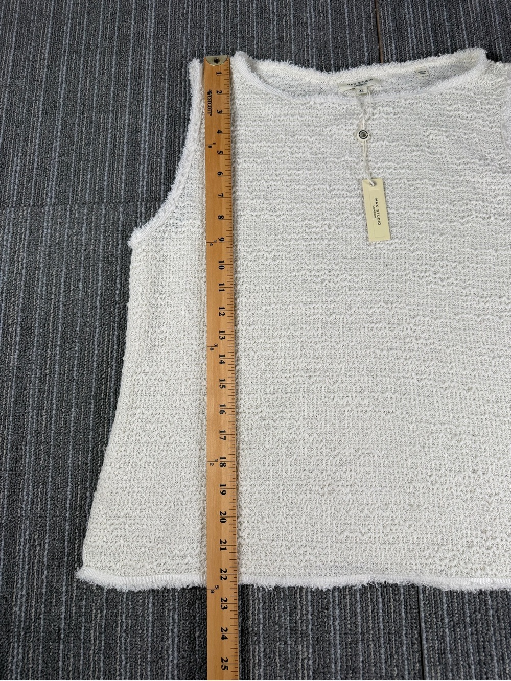 NWT Max studio Womens Cream Sleeveless Blouse Size XL - Picture 8 of 8